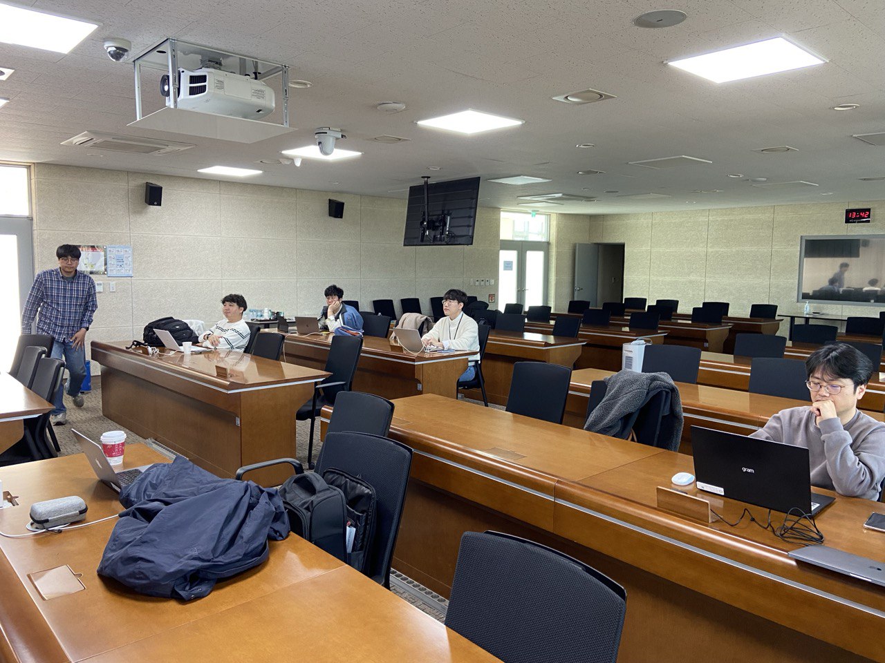 71st workshop on gravitational waves and numerical relativity